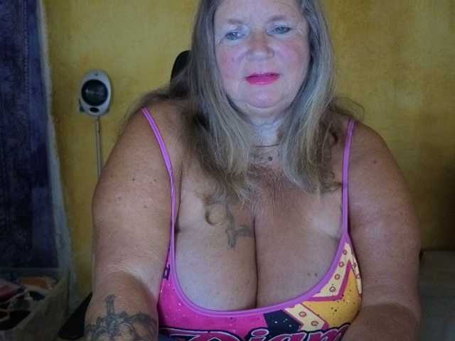 lady-vamp live sex show