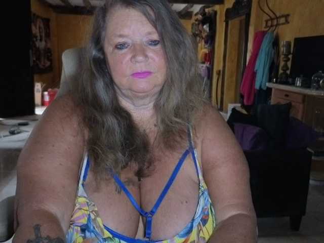 lady-vamp live cam on BongaCams