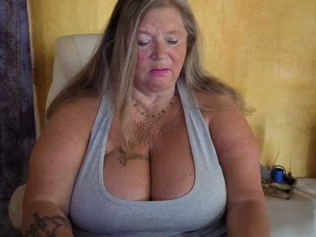 lady-vamp live cam on BongaCams