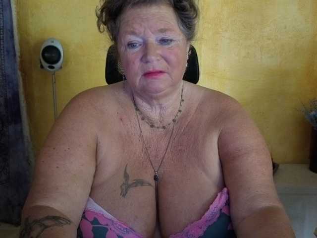 lady-vamp live cam on BongaCams