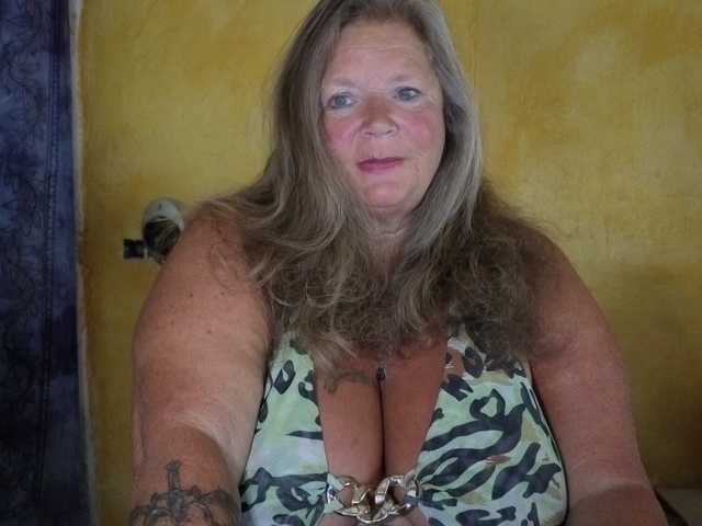  lady-vamp chat room