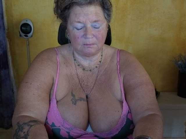 lady-vamp live webcam show
