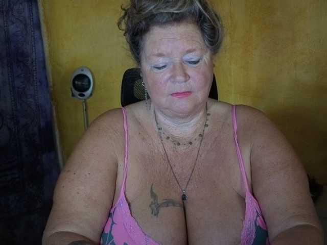 lady-vamp live cam on BongaCams