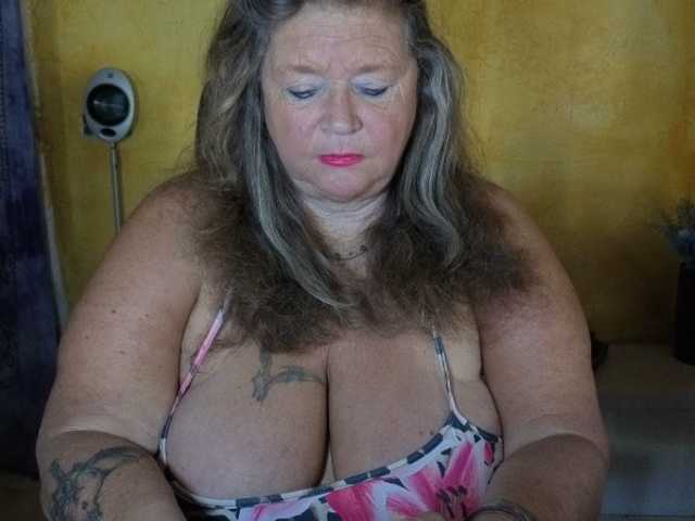 lady-vamp live webcam show