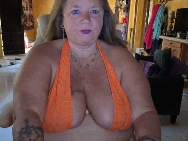 lady-vamp live cam on BongaCams