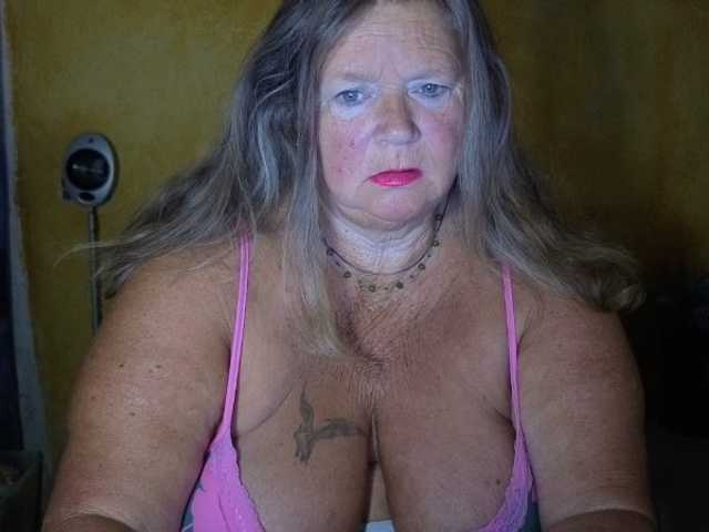 lady-vamp live cam on BongaCams