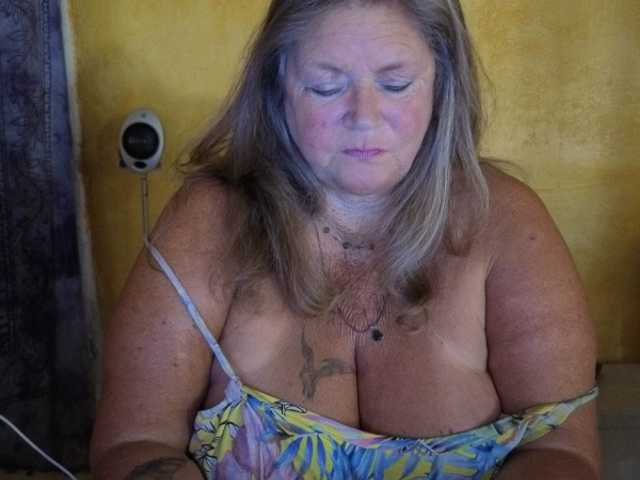 lady-vamp live sex show