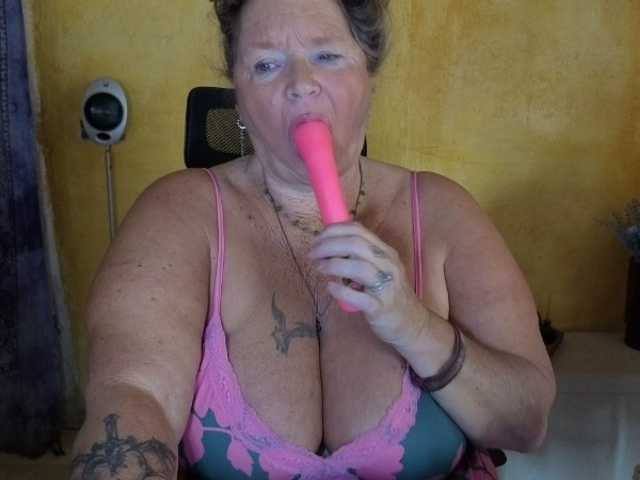 lady-vamp live webcam show