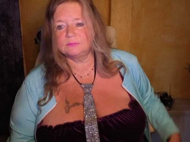 lady-vamp live cam preview