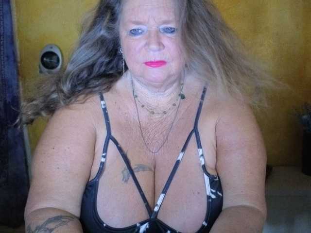 lady-vamp live webcam show
