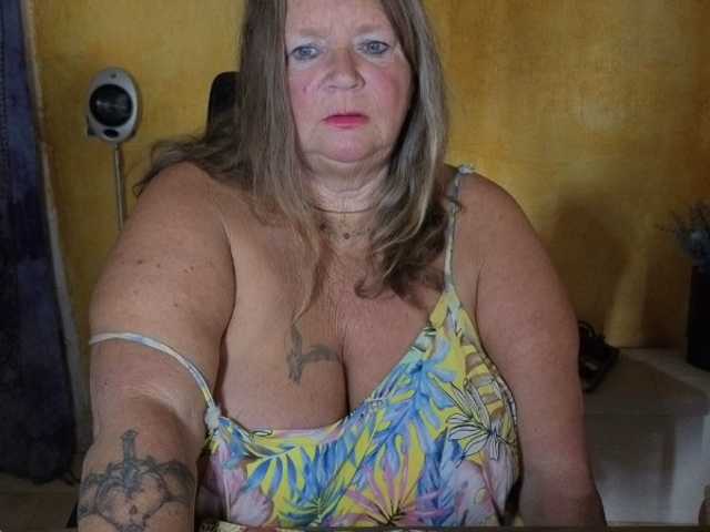 lady-vamp live cam on BongaCams