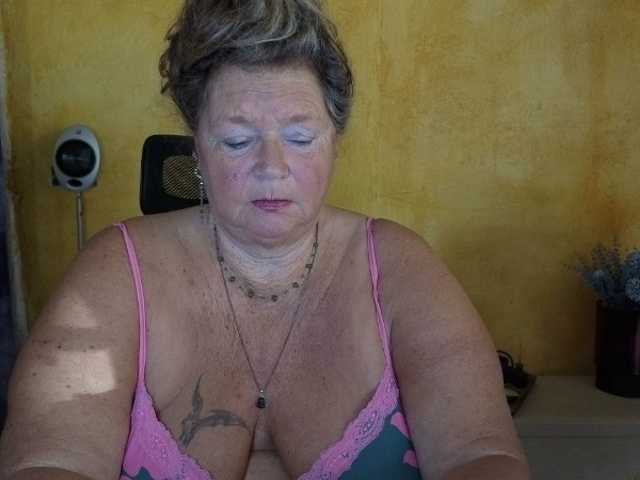 lady-vamp live cam on BongaCams