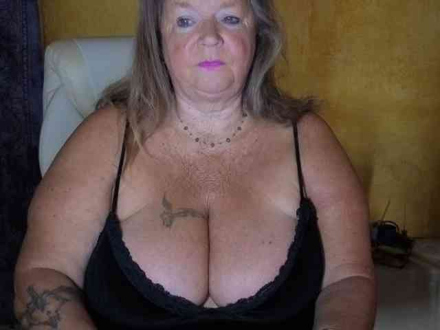 lady-vamp webcam