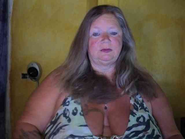 lady-vamp webcam