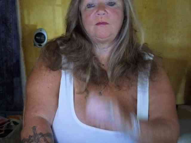 lady-vamp webcam