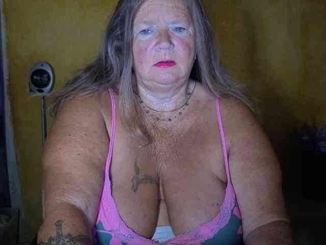 lady-vamp webcam