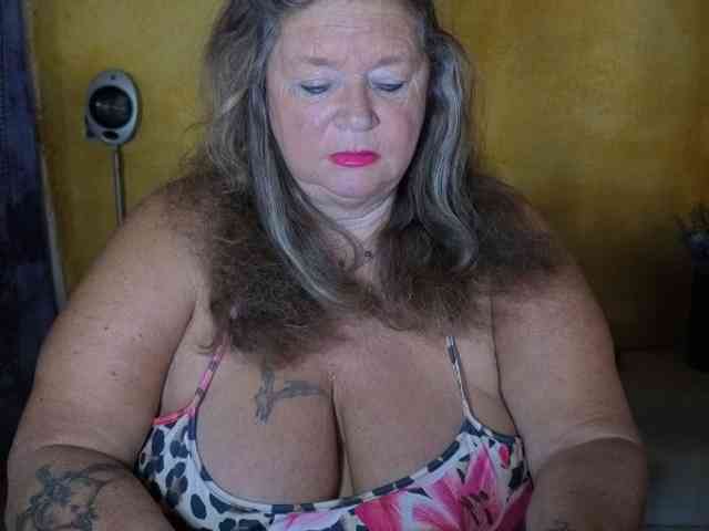 lady-vamp webcam