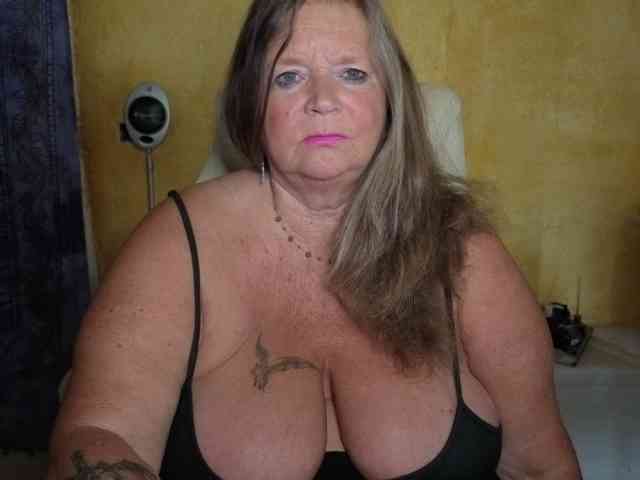lady-vamp webcam