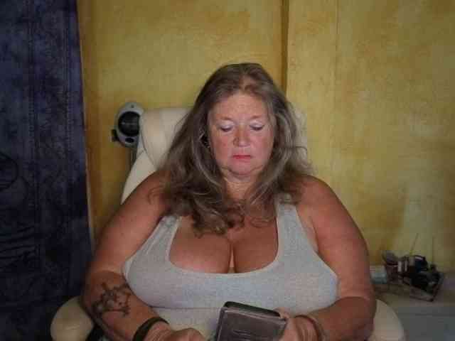 lady-vamp webcam