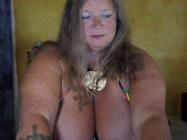 lady-vamp webcam