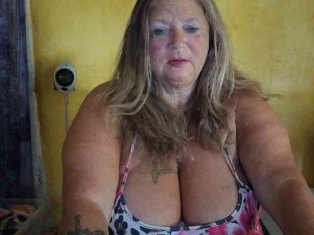 lady-vamp webcam