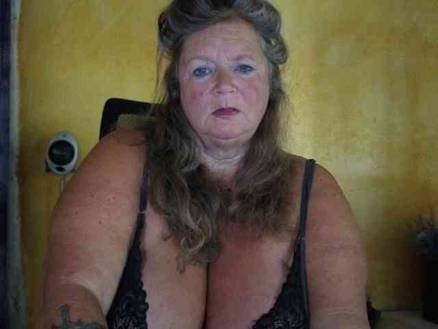 lady-vamp Live Webcam on BongaCams