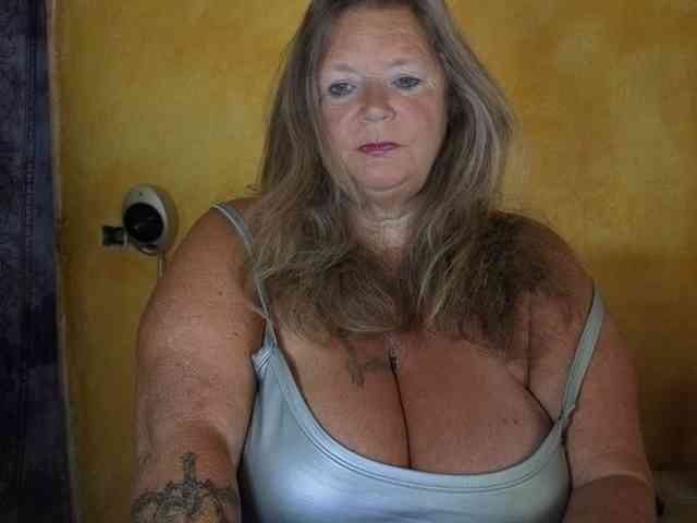 lady-vamp webcam