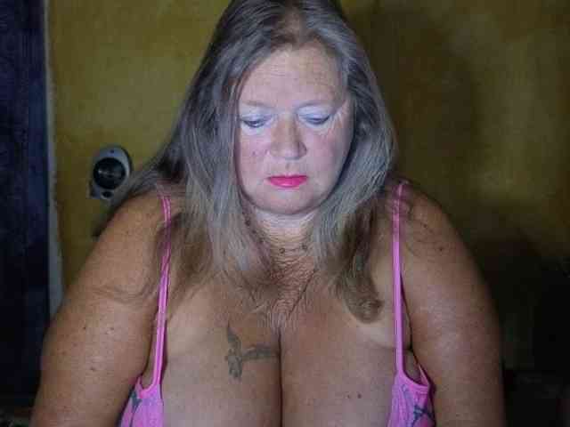 lady-vamp webcam