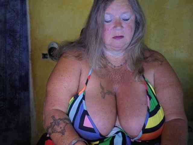 lady-vamp webcam