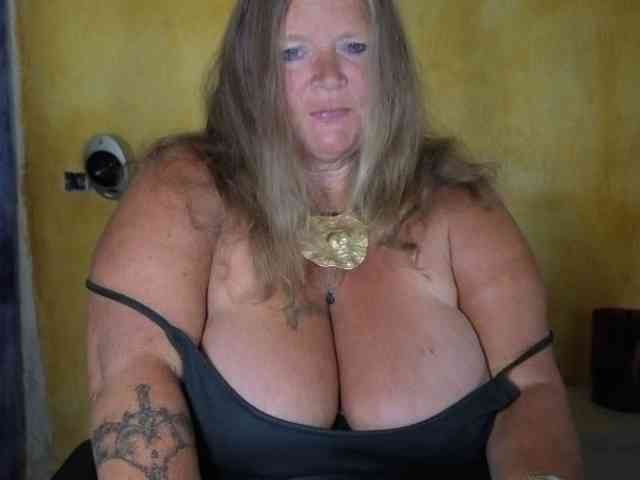 lady-vamp webcam
