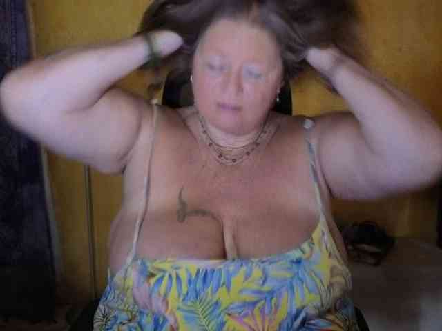 lady-vamp webcam