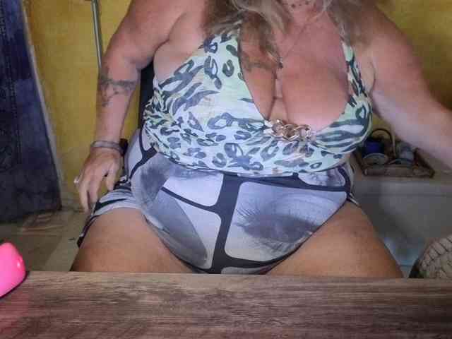 lady-vamp webcam