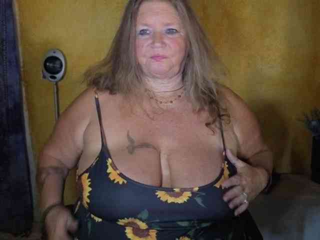 lady-vamp Sex Cam Show