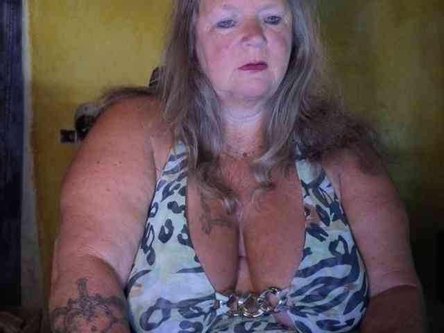 lady-vamp webcam