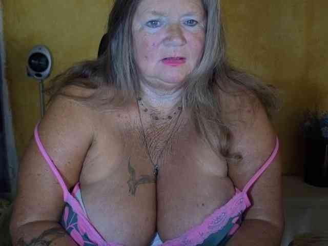 lady-vamp webcam