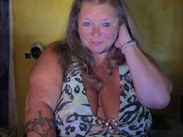 lady-vamp webcam