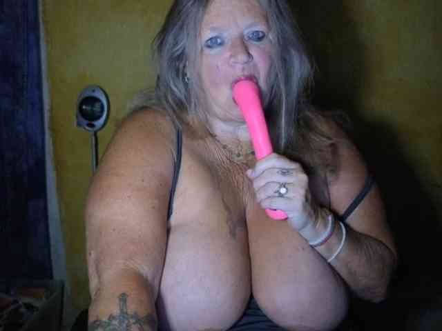 lady-vamp webcam