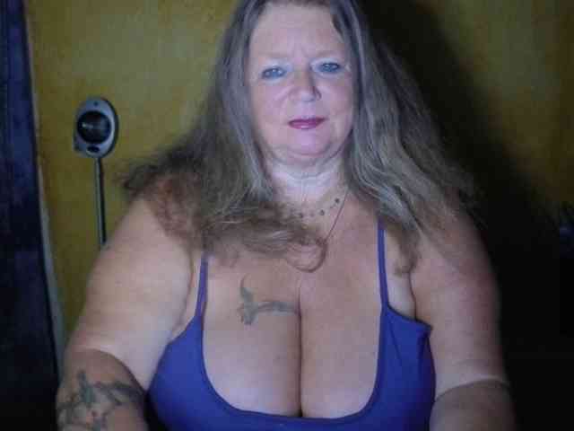 lady-vamp webcam