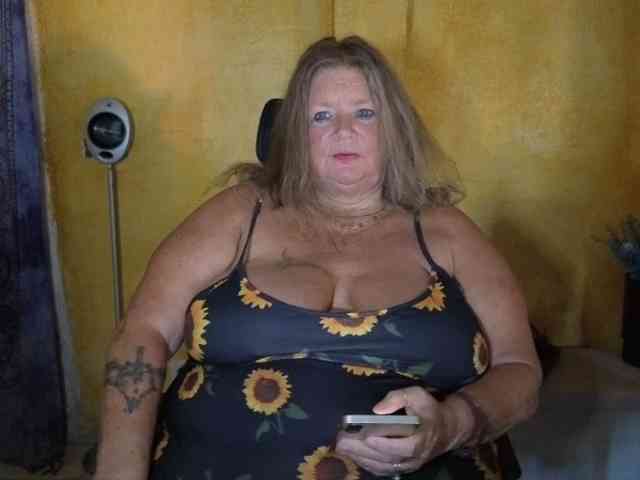lady-vamp Sex Cam Show