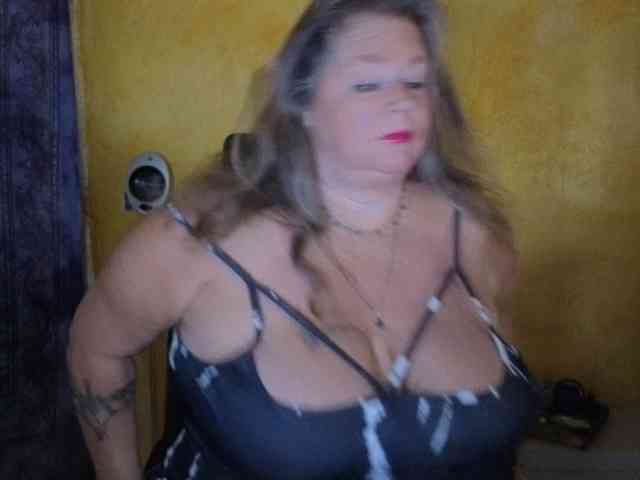 Model: lady-vamp