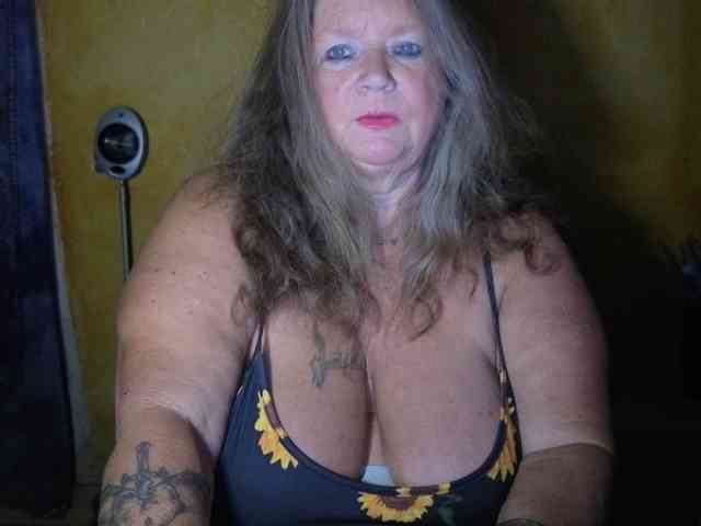 lady-vamp webcam
