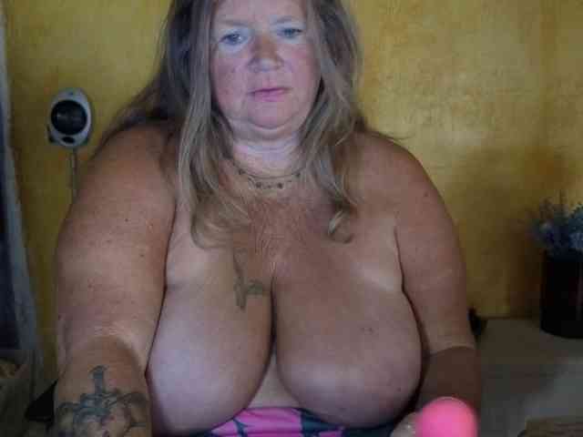 lady-vamp webcam