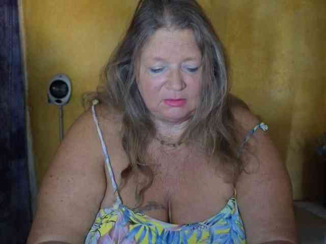 lady-vamp webcam