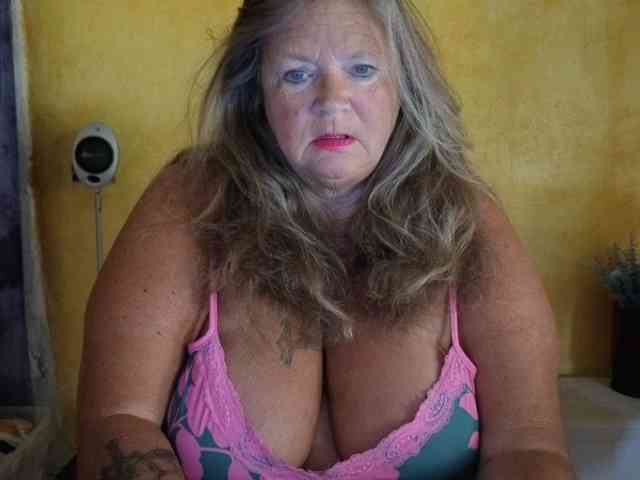 lady-vamp webcam