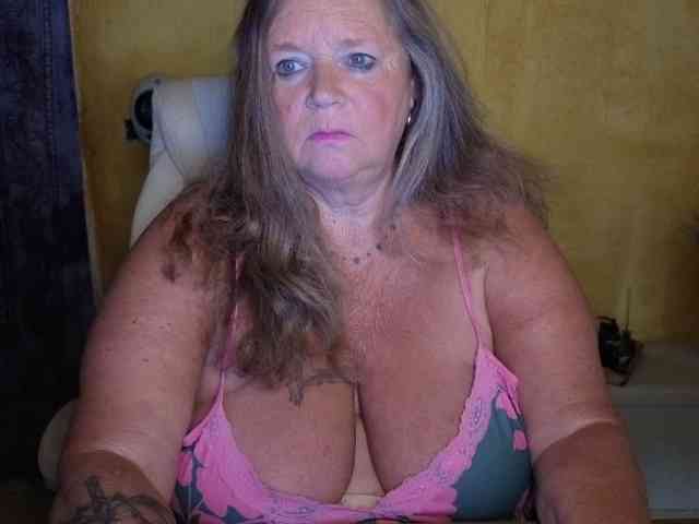 lady-vamp webcam