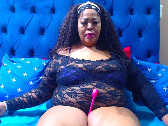 Ebonycandy10 live webcam show