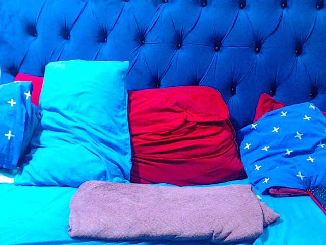 Ebonycandy10 live cam on BongaCams