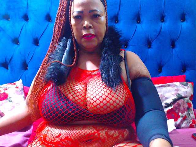 Ebonycandy10 live cam on BongaCams