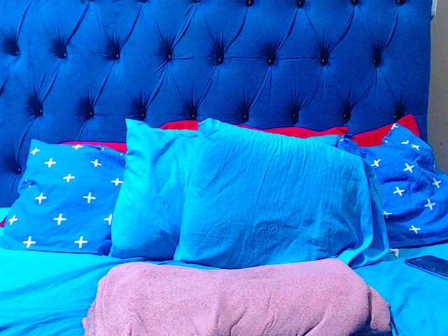 Ebonycandy10 live webcam show