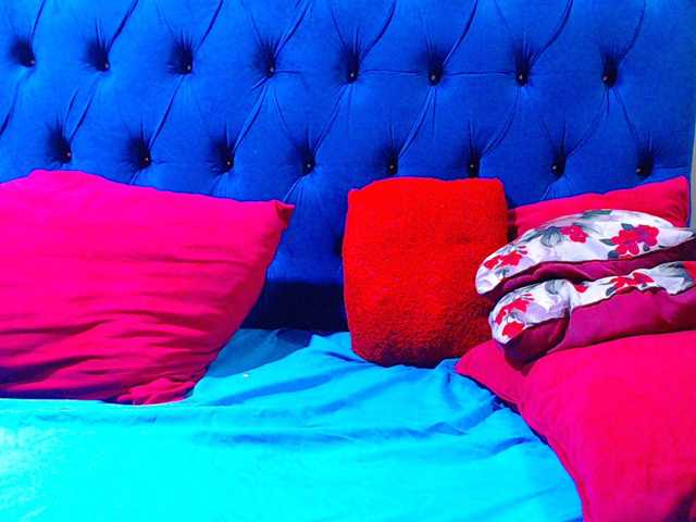 Ebonycandy10 live cam on BongaCams